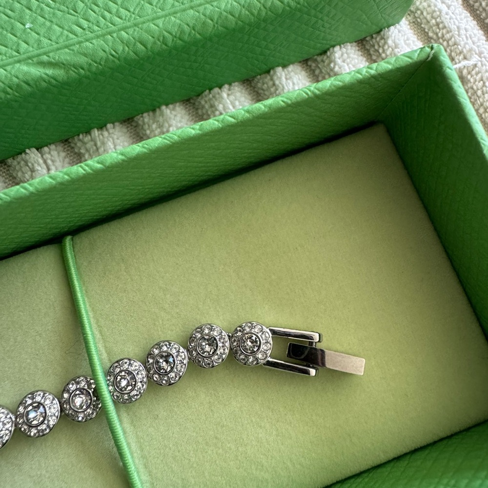Swarovski Una Angelic Bracelet - Picture 3 of 3